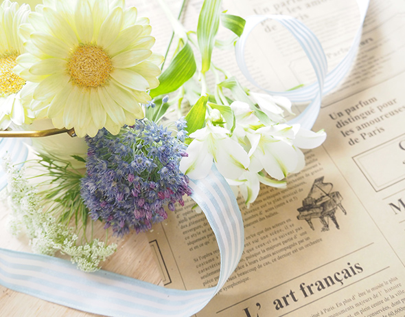 グッズプロ 普段使いからお出かけまで！巾着ショルダーバッグのシーン別活用とカラー選び