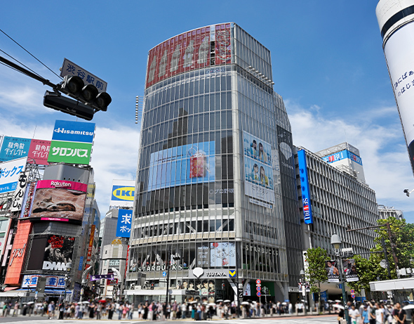 グッズプロ 懸垂幕が選ばれる理由　遠くから目立つ、大きな広告効果の秘訣