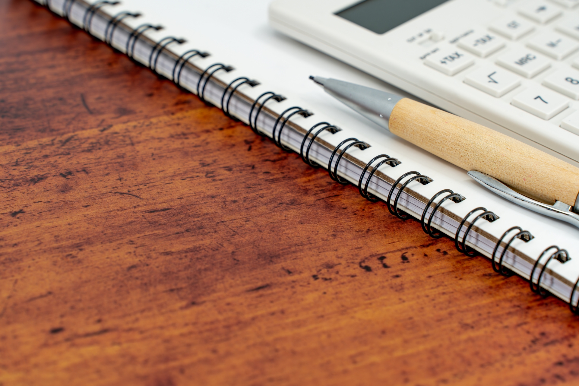 グッズプロ のぼり制作でかかる費用を知ろう のぼりサイズや特徴、予算から選ぶ方法