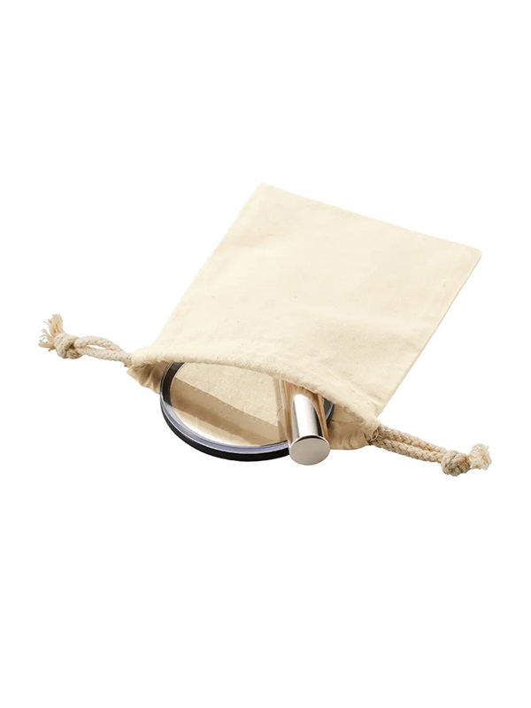 グッズプロ ③巾着ポーチ